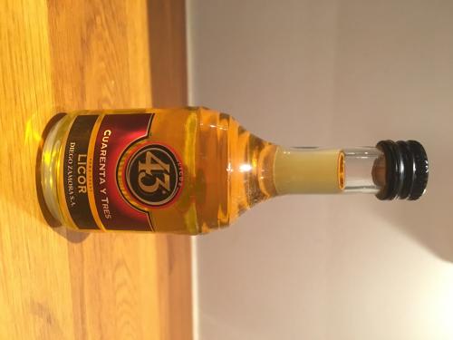 Cuarenta y Tres (Licor 43)   